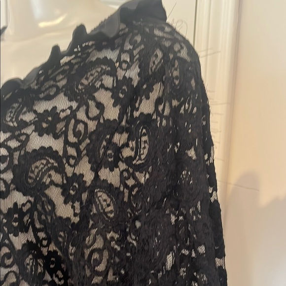 New Elegant Black Lace Top size M - Picture 4 of 5